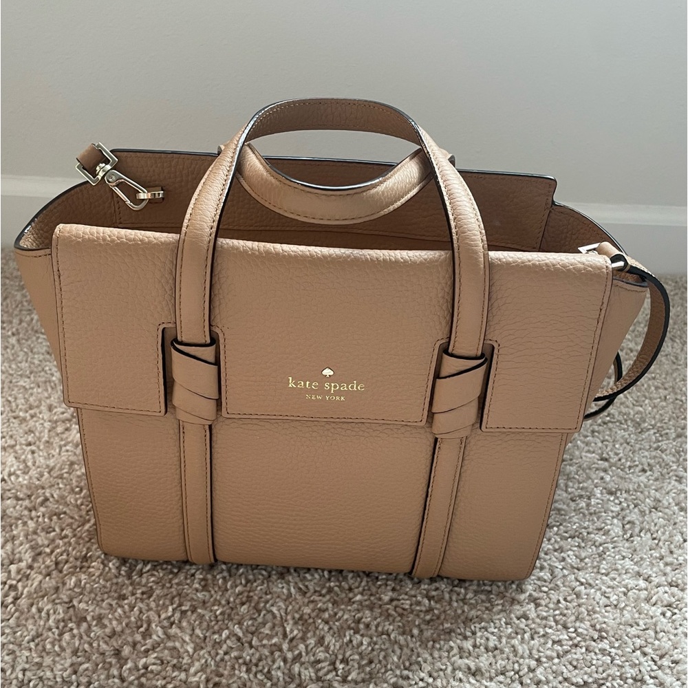 Kate Spade ♠️ Daniel Drive Abigail small camel